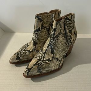 Sam Edelman WALDEN leather snake print bootie